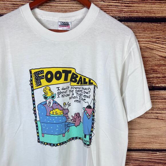 Vintage 1990s I Don't Know Football, But I Know A Tight End T-shirt - Picture 3 of 8